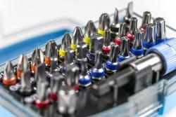 32-piece screwdriver bits set, S2 steel