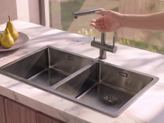 Pure.Sink Elite Steel Clear-S PVD gun metal 3-weg Keukenkraan met Uittrekbare Uitloop en Gefilterd Water PS8120-61