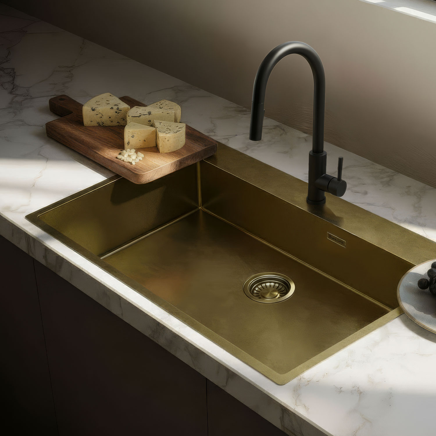 Choosing the Right Spout Length for Large Sinks